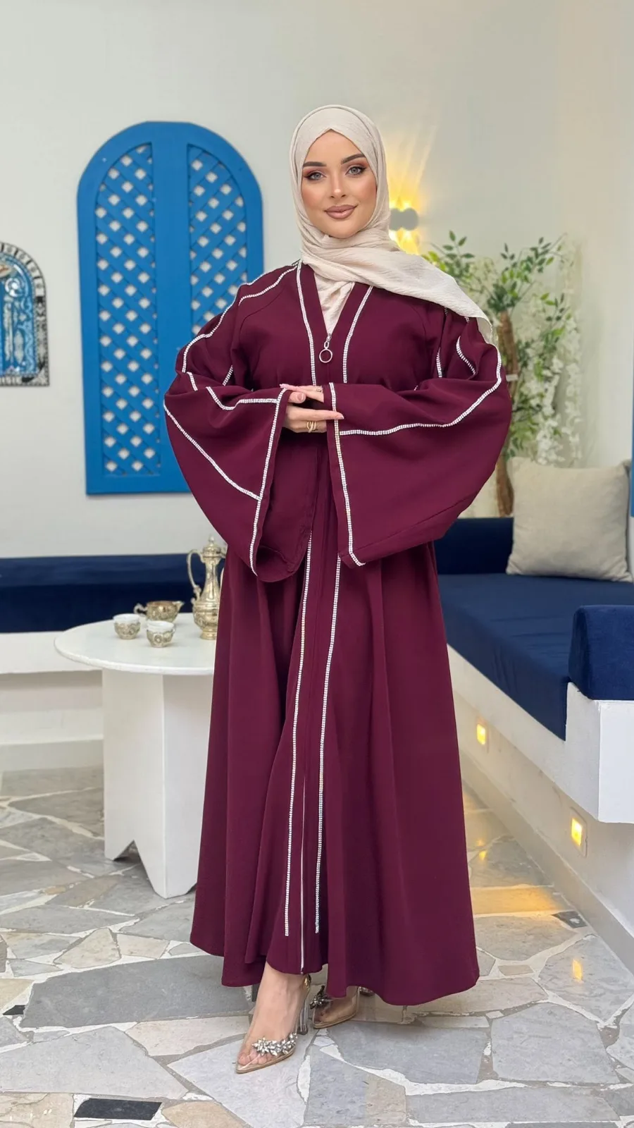 Abaya Mira